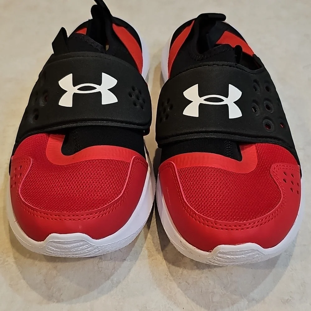 Under Armour Runplay Kids Red and Black Sneakers. Size 7Y. - Picture 3 of 4